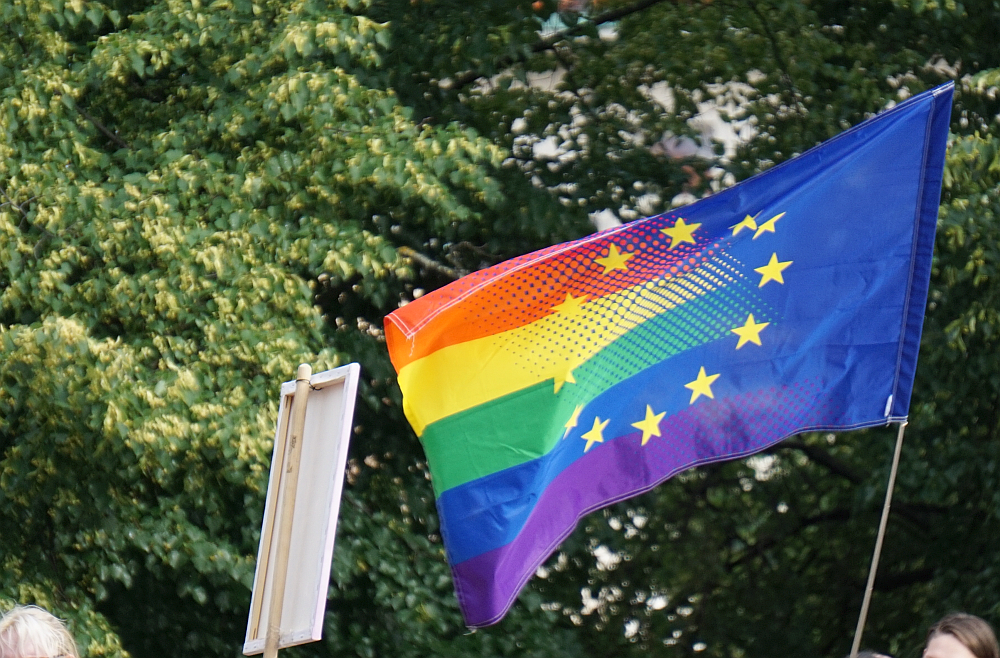 Immer mehr Menschen in der EU fordern ihr Recht auf sexuelle Selbstbestimmung ein.