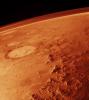 Die dünne Marsatmosphäre aus dem Mars-Orbit betrachtet.