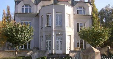 Villa Kovařovic unterhalb des Vyšehrads